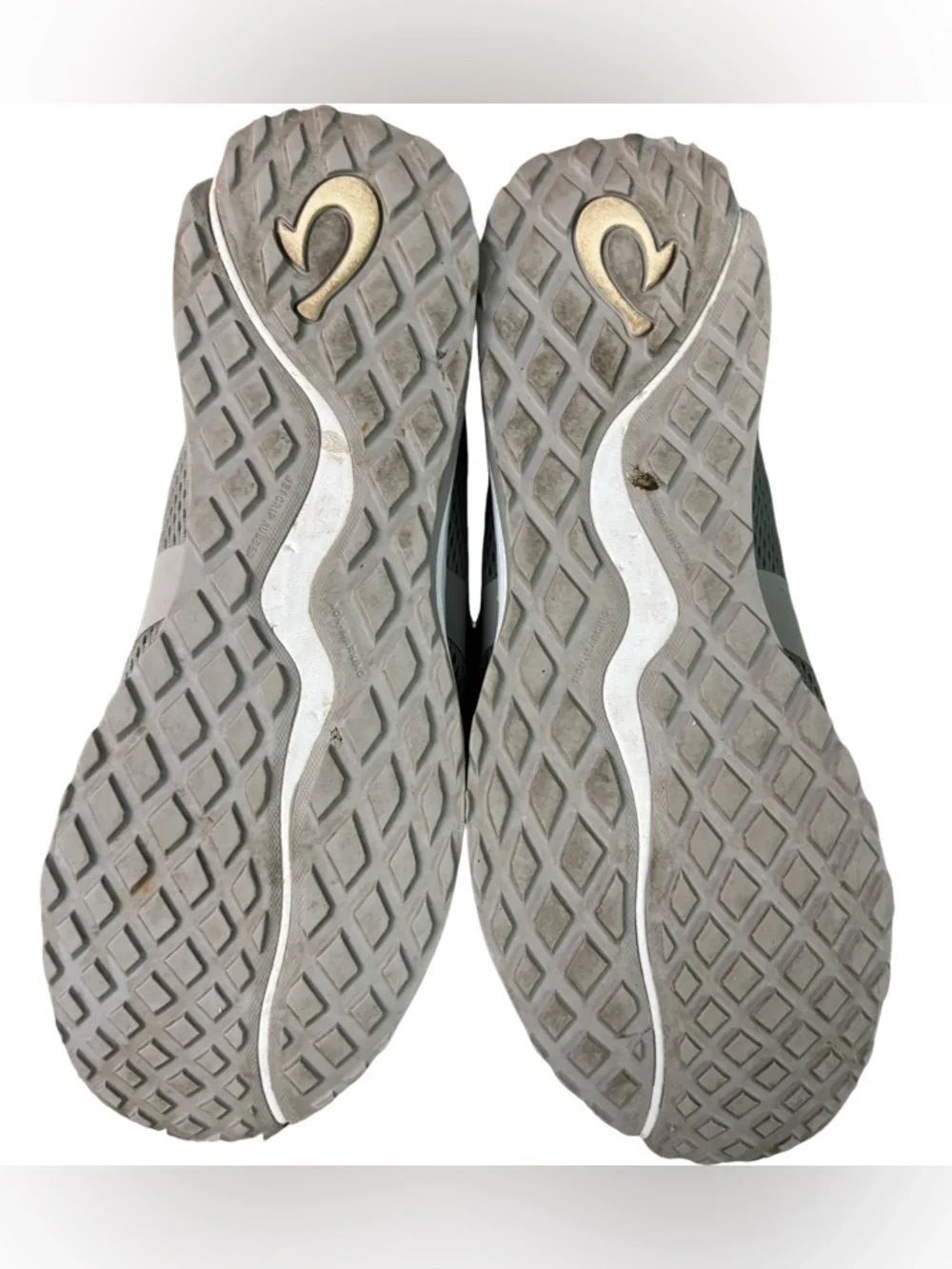 OluKai Women's Huia Sneakers Size 7.5